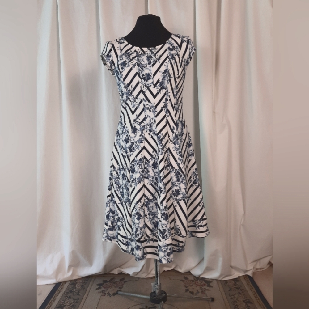 Cute Cleo Dress
